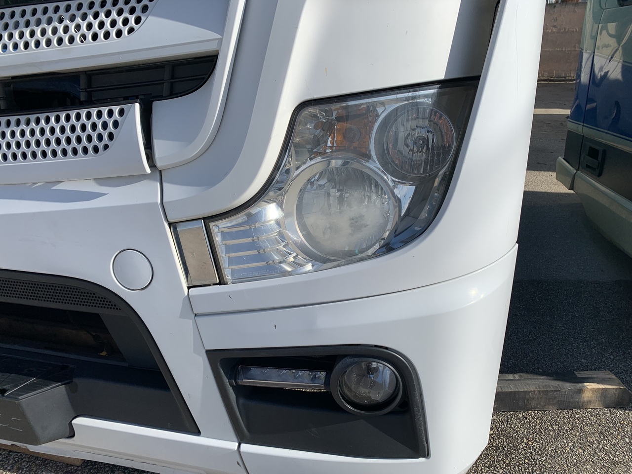 FRONT BUMPER ACTROS MP4 BIG SPACE - Nárazník pre Nákladné auto: obrázok 3 FRONT BUMPER ACTROS MP4 BIG SPACE - Nárazník pre Nákladné auto: obrázok 3