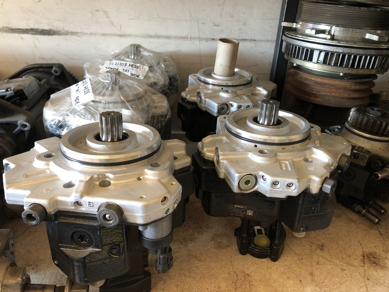HIGH PRESSURE FUEL PUMP MAN TGX,TGS - Palivové čerpadlo pre Nákladné auto: obrázok 1 HIGH PRESSURE FUEL PUMP MAN TGX,TGS - Palivové čerpadlo pre Nákladné auto: obrázok 1