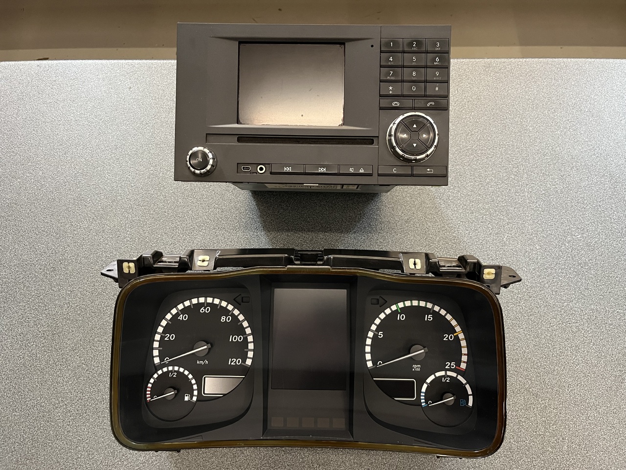 MERCEDES-BENZ ACTROS MP2-MP3-MP4 ELECTRONIC INSTRUMENT - Tachograf pre Nákladné auto: obrázok 3 MERCEDES-BENZ ACTROS MP2-MP3-MP4 ELECTRONIC INSTRUMENT - Tachograf pre Nákladné auto: obrázok 3