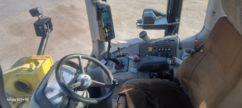 New Holland W270 - Kolesový nakladač: obrázok 5 New Holland W270 - Kolesový nakladač: obrázok 5