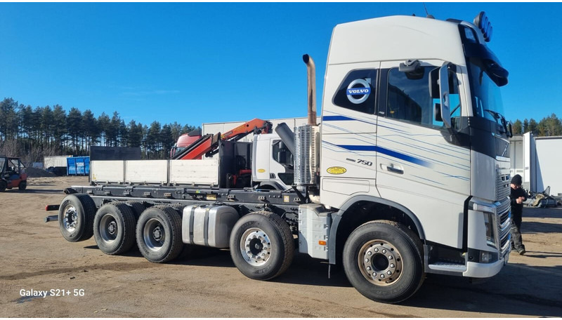 Volvo FH750 New engine and gearbox - Podvozek s kabinou: obrázok 2 Volvo FH750 New engine and gearbox - Podvozek s kabinou: obrázok 2