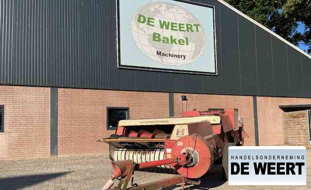 International 440 - Lis na hranaté balíky: obrázok 1 International 440 - Lis na hranaté balíky: obrázok 1