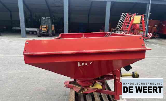 Lely centerliner stooier , front aandrijving - Rozmetač hnojiva: obrázok 3 Lely centerliner stooier , front aandrijving - Rozmetač hnojiva: obrázok 3