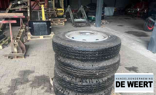 Michelin 9R22.5 , 9 R 22.5 - Pneumatiky a disky pre Poľnohospodárske stroje: obrázok 2 Michelin 9R22.5 , 9 R 22.5 - Pneumatiky a disky pre Poľnohospodárske stroje: obrázok 2