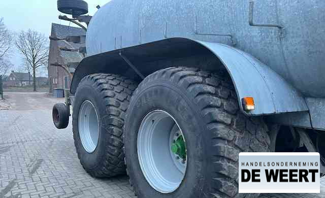 Roelama tandemas tank 20.000 ltr ,r.t. 20 - Fekálny náves: obrázok 4 Roelama tandemas tank 20.000 ltr ,r.t. 20 - Fekálny náves: obrázok 4