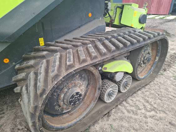 CLAAS LEXION 670 - Obilný kombajn: obrázok 2 CLAAS LEXION 670 - Obilný kombajn: obrázok 2