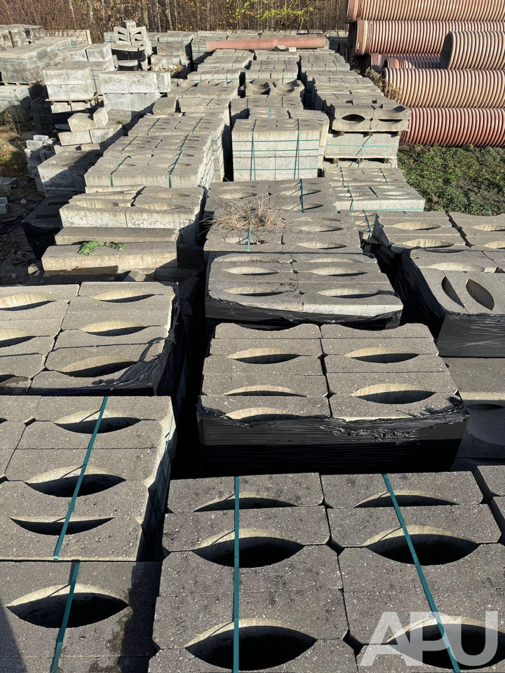 Koryto/Korytko Betonowe Odwodnieniowe 60x33x15 - Stavebné zariadenia: obrázok 4 Koryto/Korytko Betonowe Odwodnieniowe 60x33x15 - Stavebné zariadenia: obrázok 4