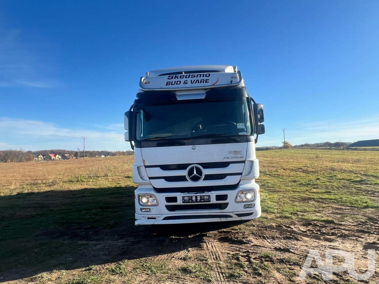Skříňový nákladní auto Mercedes Actros 1832: obrázok 10 Skříňový nákladní auto Mercedes Actros 1832: obrázok 10