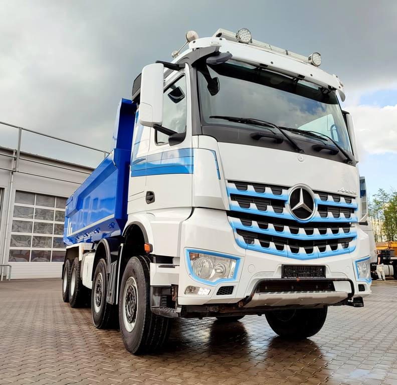 Mercedes-Benz Arocs 4151 - Sklápač: obrázok 4 Mercedes-Benz Arocs 4151 - Sklápač: obrázok 4