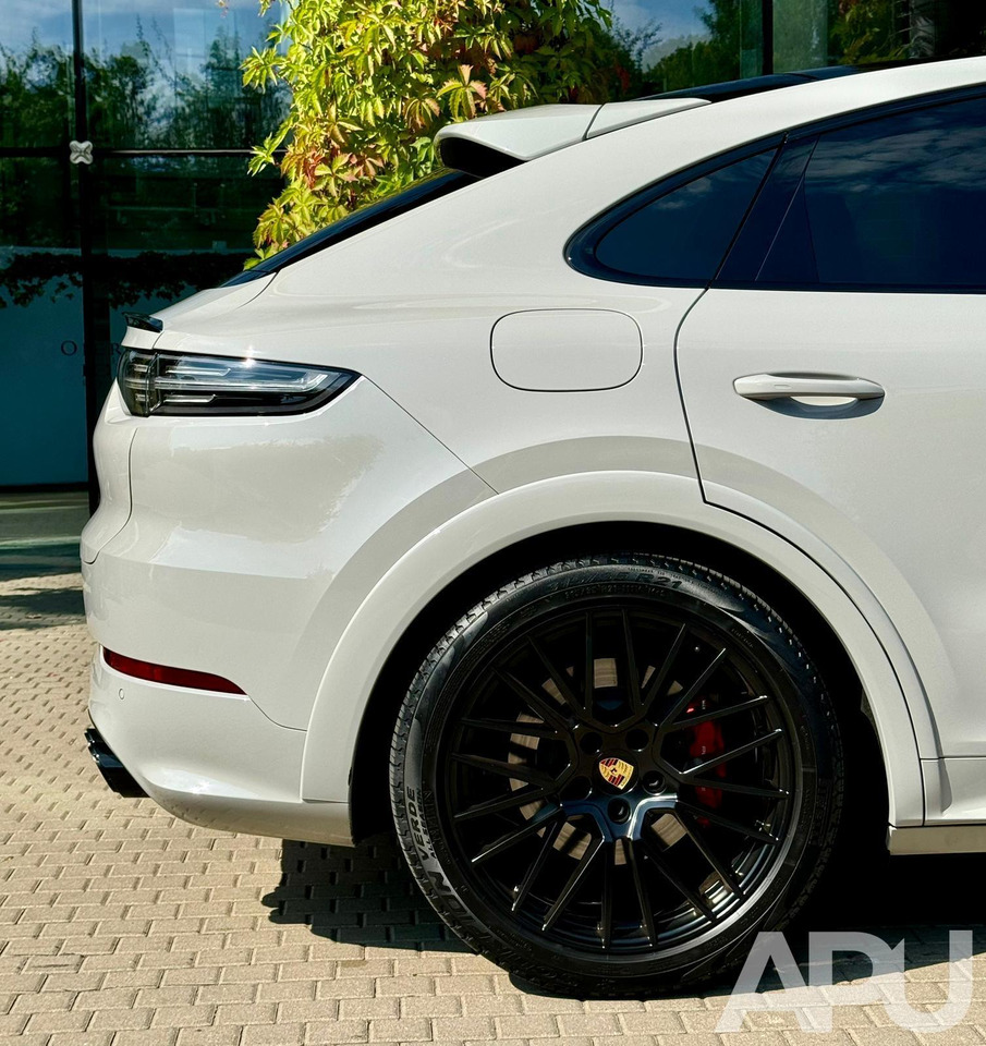 Porsche Cayenne Turbo - Automobil: obrázok 4 Porsche Cayenne Turbo - Automobil: obrázok 4