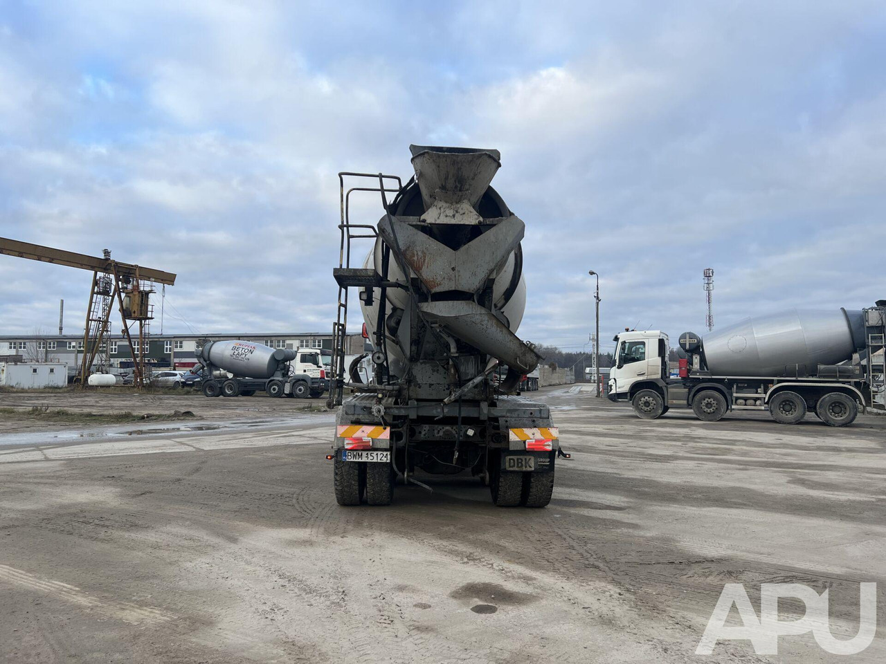 RENAULT KERAX + KIPPER - Domiešavač: obrázok 4 RENAULT KERAX + KIPPER - Domiešavač: obrázok 4