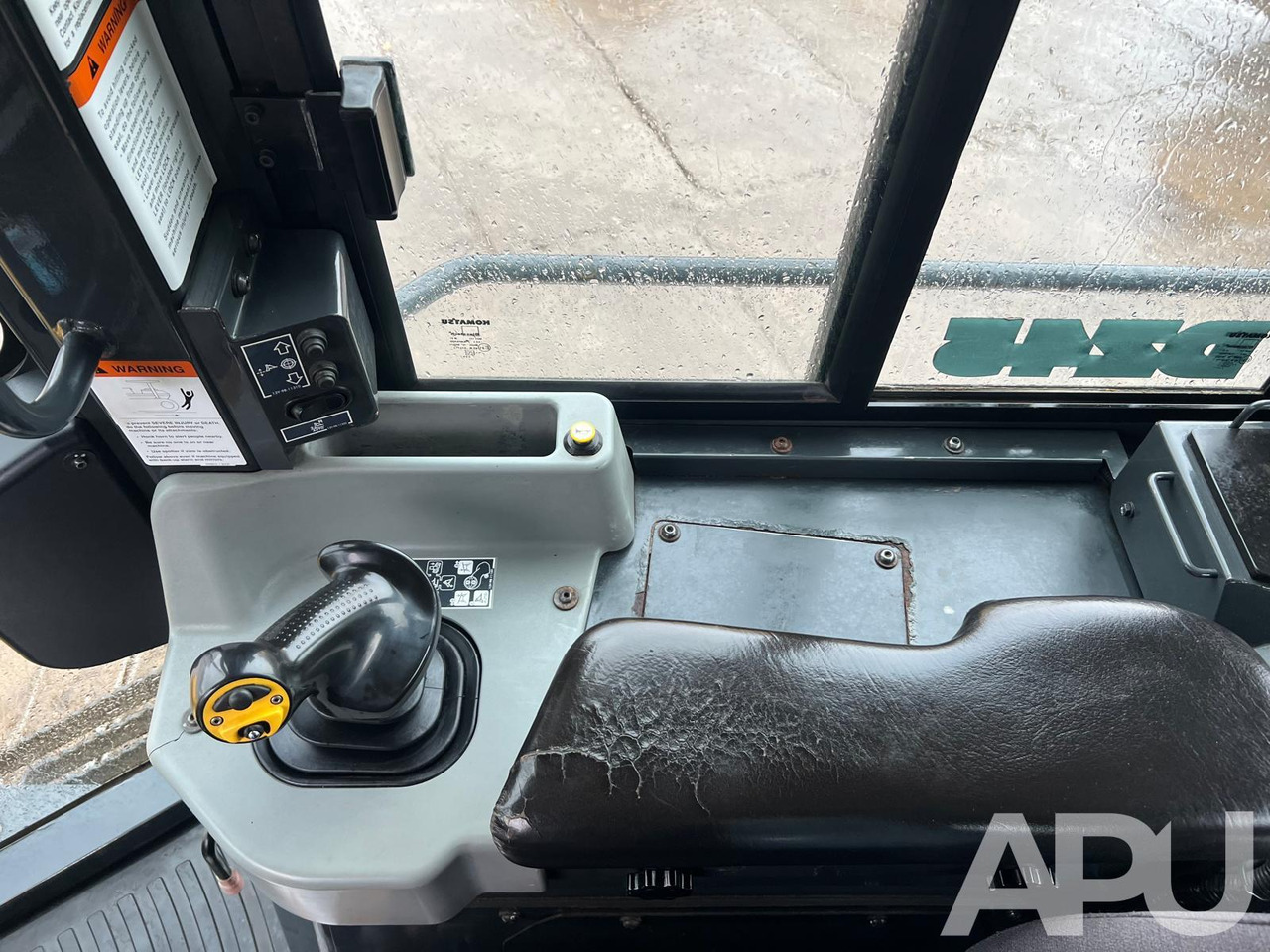 Spycharka KOMATSU D51PXi-24 - Buldozér: obrázok 2 Spycharka KOMATSU D51PXi-24 - Buldozér: obrázok 2