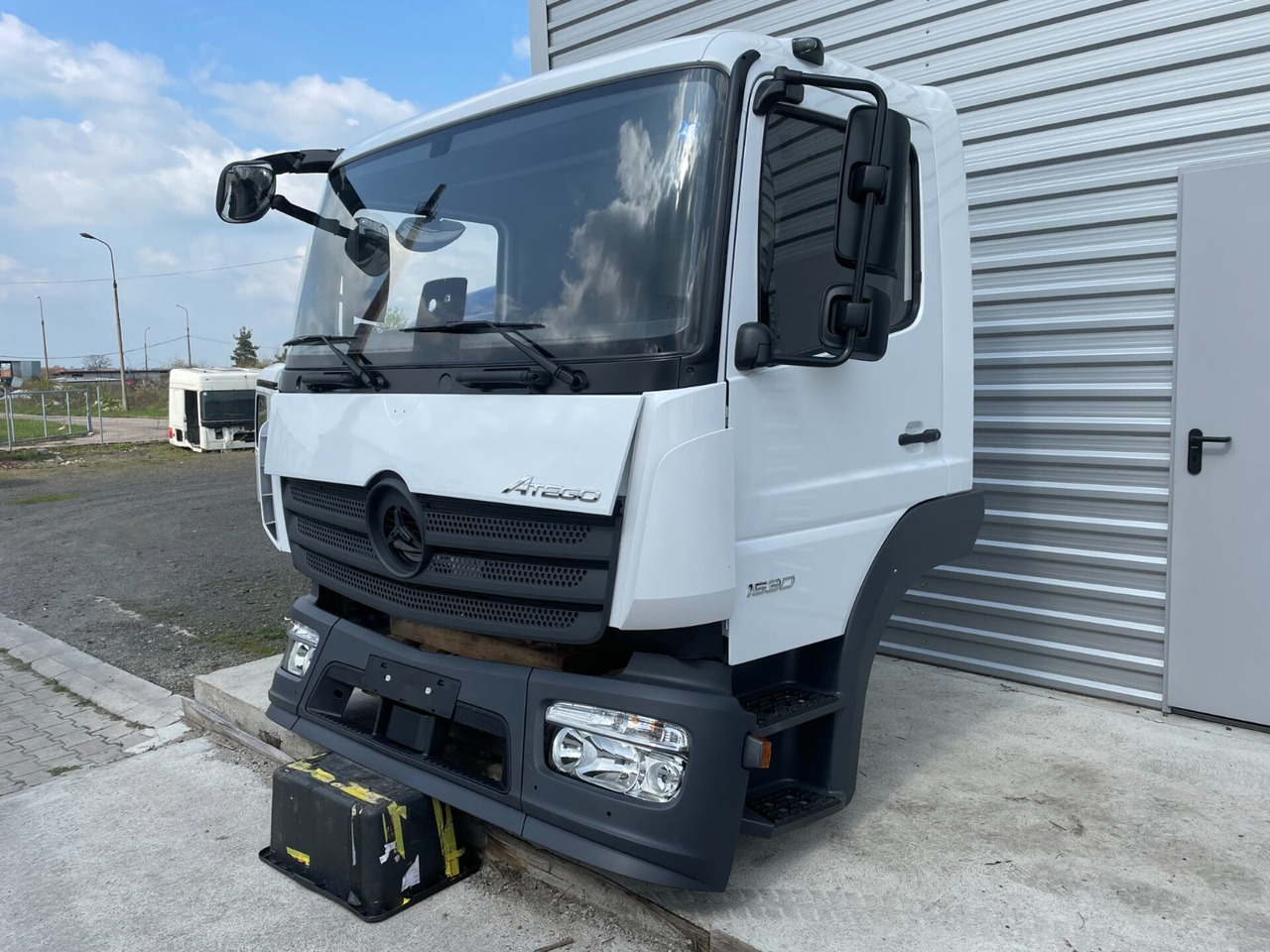MB ATEGO CABINE EURO 6 TUNEL VOOR 6 CYL.MOTOR INCL. SEAT 000074A - Kabína pre Nákladné auto: obrázok 2 MB ATEGO CABINE EURO 6 TUNEL VOOR 6 CYL.MOTOR INCL. SEAT 000074A - Kabína pre Nákladné auto: obrázok 2