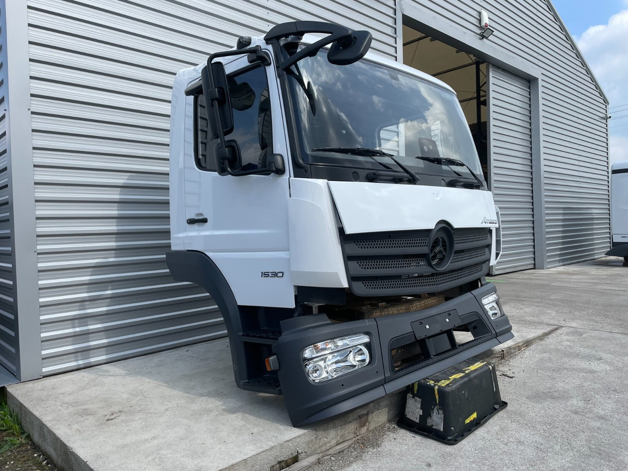 MB ATEGO CABINE EURO 6 TUNEL VOOR 6 CYL.MOTOR INCL. SEAT 000074A - Kabína pre Nákladné auto: obrázok 4 MB ATEGO CABINE EURO 6 TUNEL VOOR 6 CYL.MOTOR INCL. SEAT 000074A - Kabína pre Nákladné auto: obrázok 4