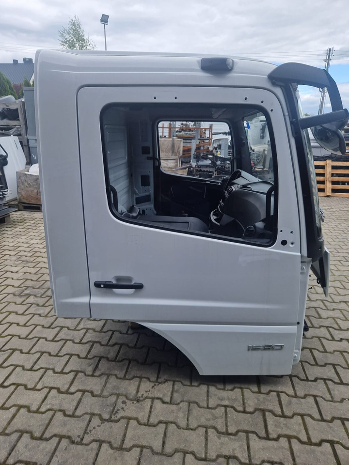 MB ATEGO CABINE EURO 6 TUNEL VOOR 6 CYL.MOTOR WITHOUT SEAT 000074 - Kabína pre Nákladné auto: obrázok 3 MB ATEGO CABINE EURO 6 TUNEL VOOR 6 CYL.MOTOR WITHOUT SEAT 000074 - Kabína pre Nákladné auto: obrázok 3