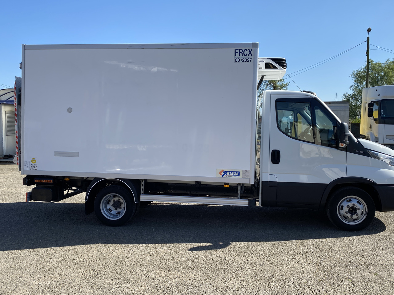 IVECO Daily frigorifique Hayon - Chladiarenská dodávka: obrázok 2 IVECO Daily frigorifique Hayon - Chladiarenská dodávka: obrázok 2