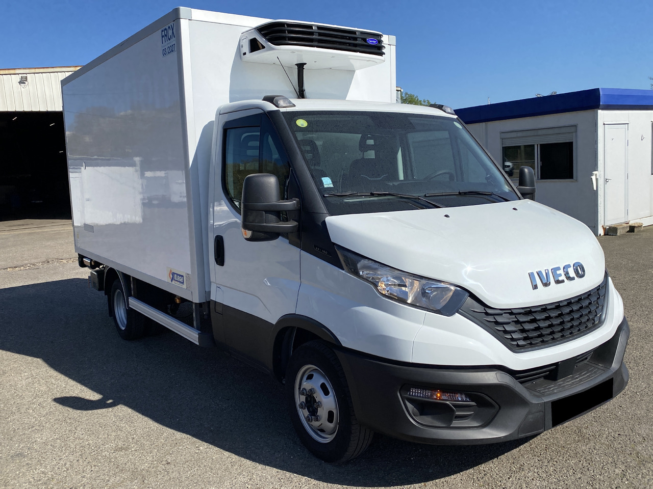 IVECO Daily frigorifique Hayon - Chladiarenská dodávka: obrázok 1 IVECO Daily frigorifique Hayon - Chladiarenská dodávka: obrázok 1