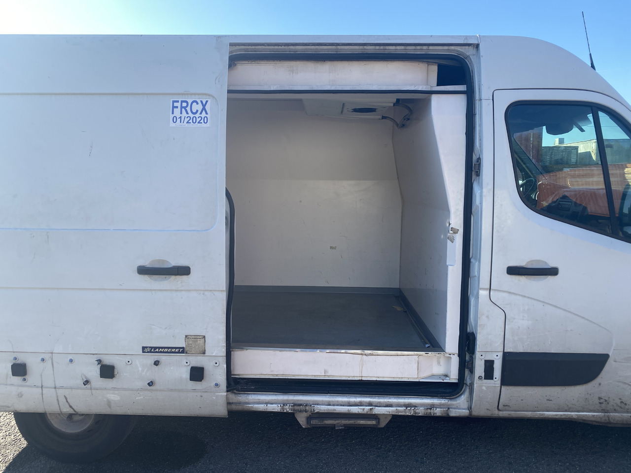 RENAULT MASTER - Chladiarenská dodávka: obrázok 4 RENAULT MASTER - Chladiarenská dodávka: obrázok 4