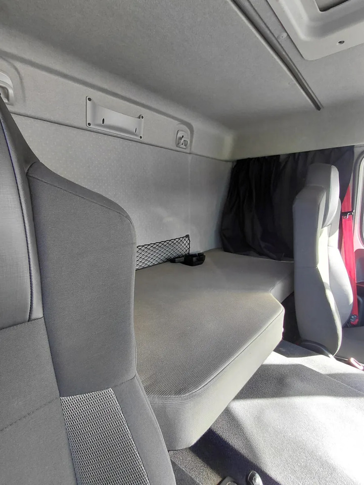 2019 Renault D 18T - Skříňový nákladní auto: obrázok 4 2019 Renault D 18T - Skříňový nákladní auto: obrázok 4