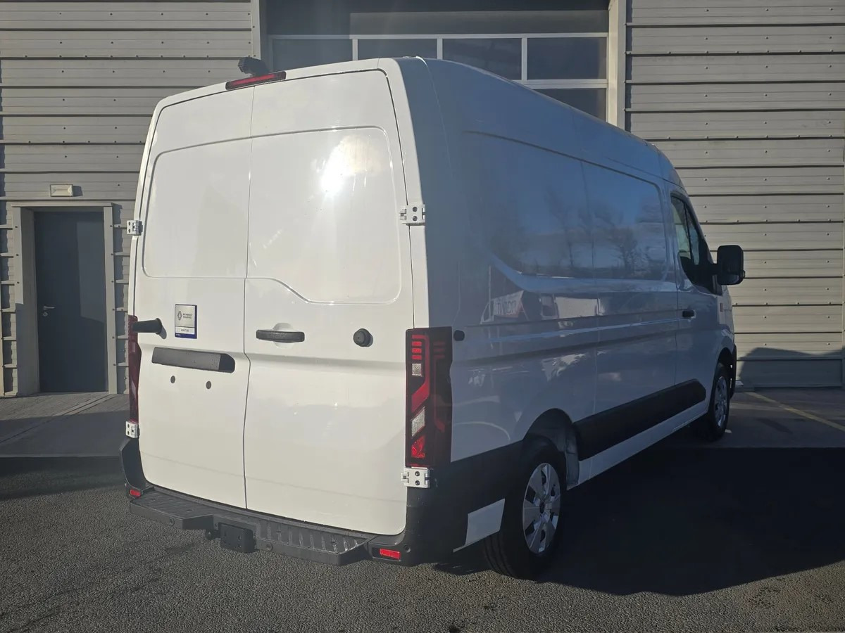 2025 Renault E-Tech Master L2H2 - Furgon: obrázok 4 2025 Renault E-Tech Master L2H2 - Furgon: obrázok 4