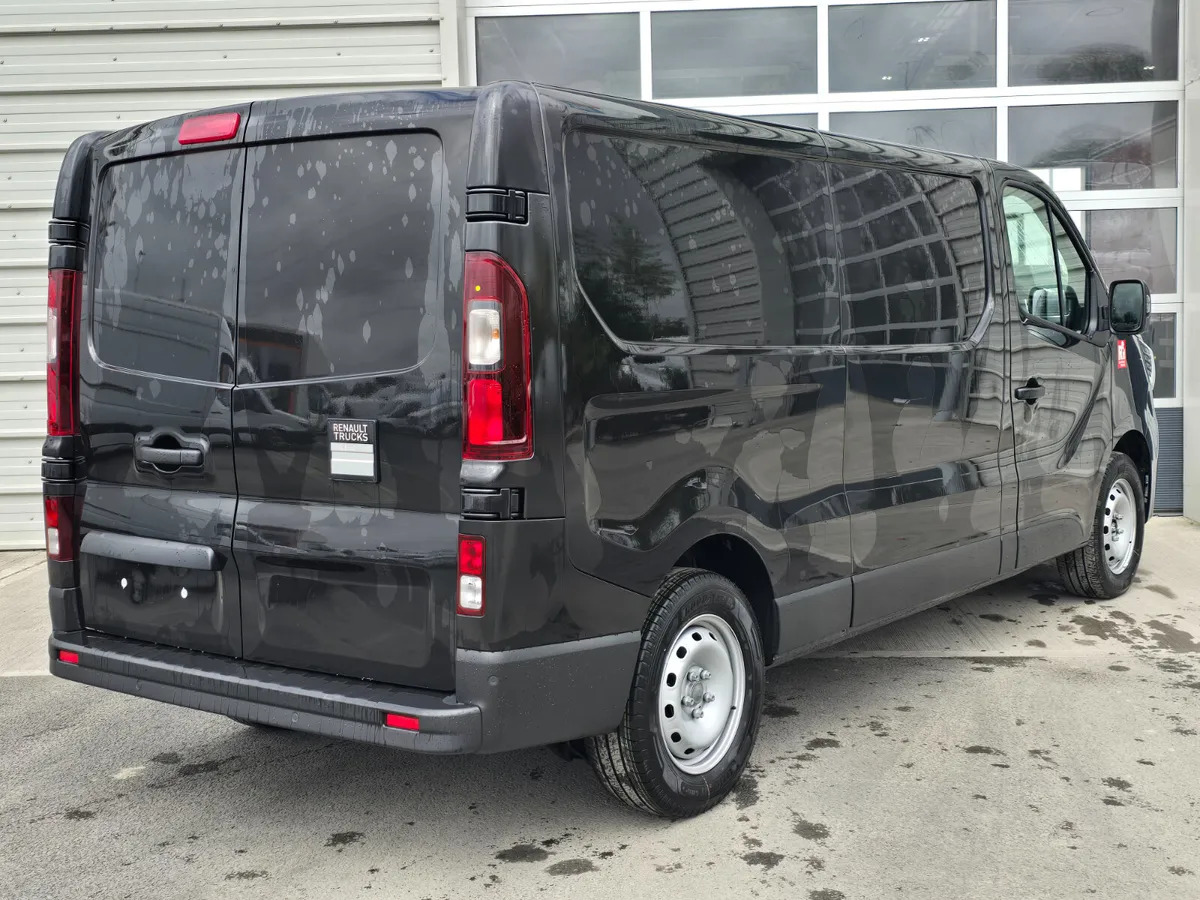 New Renault Trafic Red Edition -150BHP - Malá dodávka: obrázok 4 New Renault Trafic Red Edition -150BHP - Malá dodávka: obrázok 4