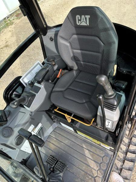 Caterpillar 302 CR - Mini rýpadlo: obrázok 5 Caterpillar 302 CR - Mini rýpadlo: obrázok 5