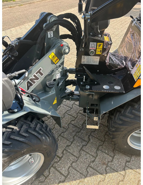 Nový Nakladač Giant G1500L X-tra: obrázok 6