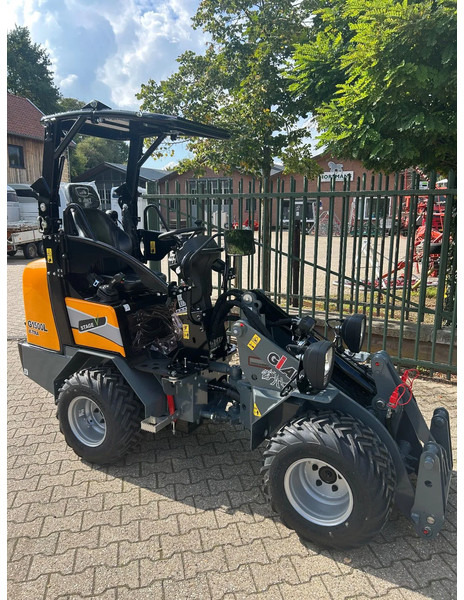 Giant G1500L X-tra - Nakladač: obrázok 2 Giant G1500L X-tra - Nakladač: obrázok 2