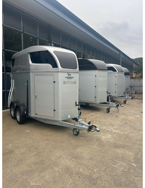 Sirius Voorraad / show modellen Sirius S45 S75 S77 S80 - Príves na prepravu koní: obrázok 4 Sirius Voorraad / show modellen Sirius S45 S75 S77 S80 - Príves na prepravu koní: obrázok 4