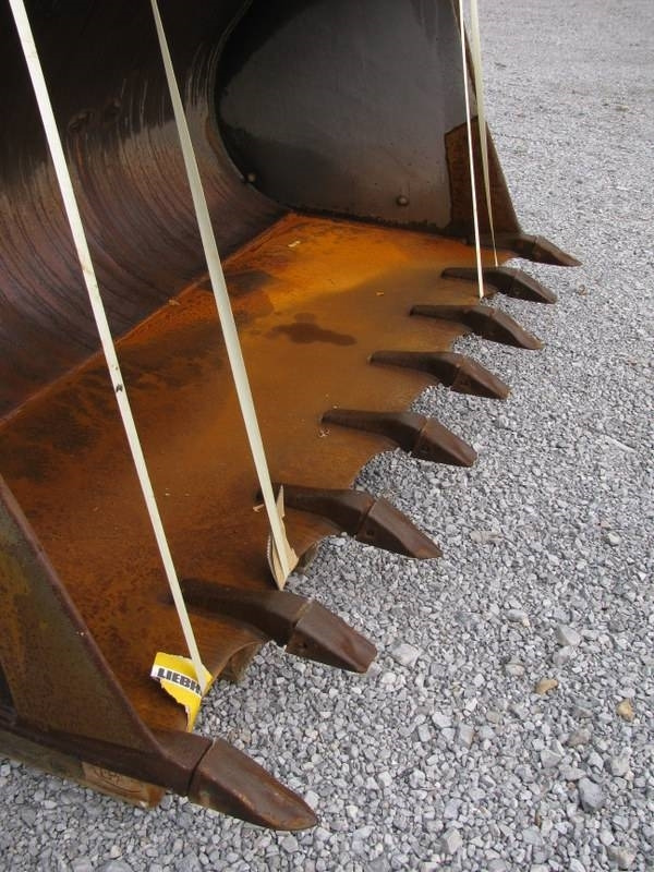 Liebherr L 556, L564,L554 ali L566 nakladalna žlica - Kolesový nakladač: obrázok 5 Liebherr L 556, L564,L554 ali L566 nakladalna žlica - Kolesový nakladač: obrázok 5