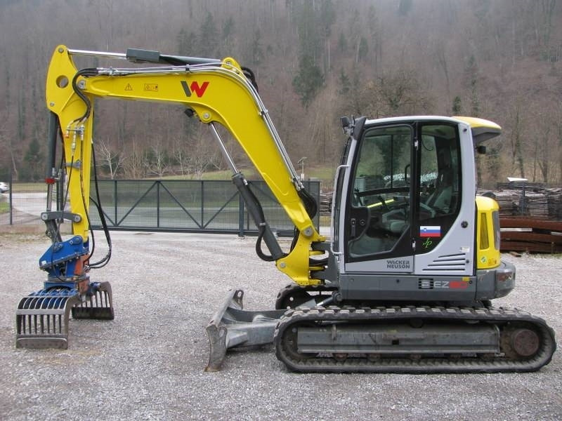 Wacker Neuson EZ 80 z grajferjem - Mini rýpadlo: obrázok 3 Wacker Neuson EZ 80 z grajferjem - Mini rýpadlo: obrázok 3