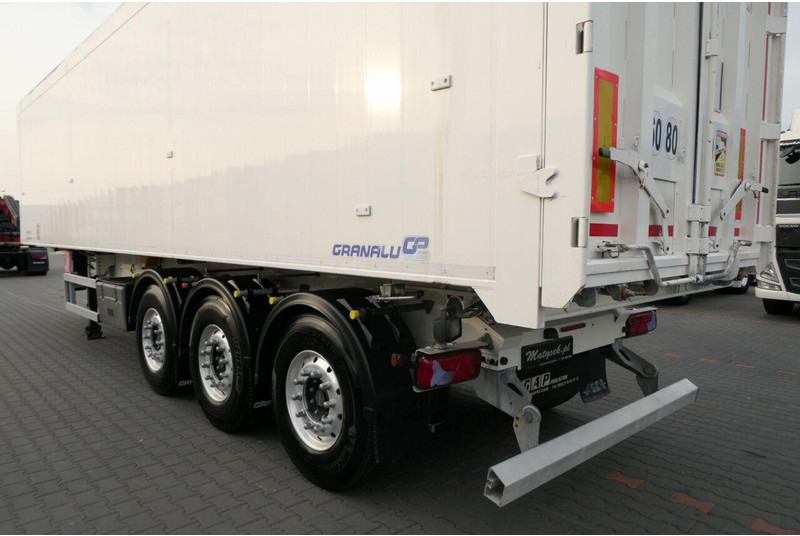 Benalu WYWROTKA 59 m3 / ALUFELGI / 2021 ROK / MAŁO UŻYWANA - Náves sklápěcí: obrázok 5 Benalu WYWROTKA 59 m3 / ALUFELGI / 2021 ROK / MAŁO UŻYWANA - Náves sklápěcí: obrázok 5