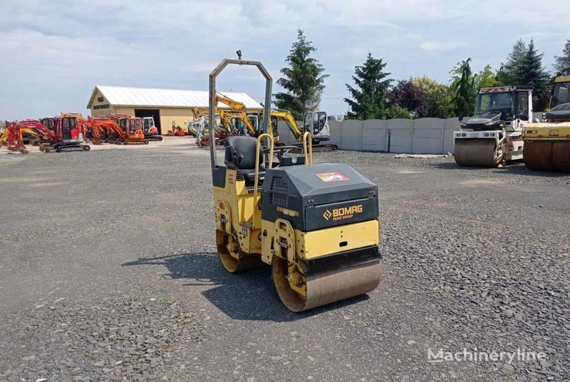 Bomag BW 80 road roller - Valec: obrázok 1 Bomag BW 80 road roller - Valec: obrázok 1