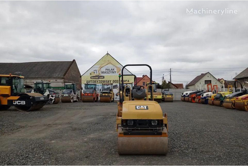 Caterpillar CB -224 Úthenger - Valec: obrázok 5 Caterpillar CB -224 Úthenger - Valec: obrázok 5