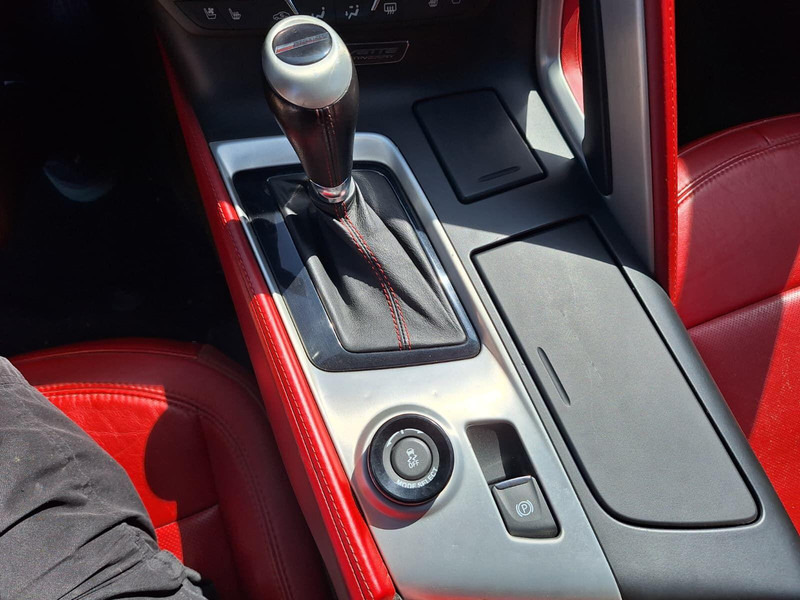 Automobil Chevrolet Corvette C7 6,2i: obrázok 19