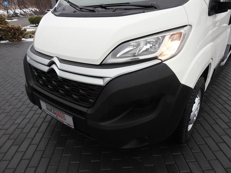 Dodávka skriňová nadstavba Citroën JUMPER KONTENER WINDA 8 PALET TEMPOMAT NAWIGACJA KLIMATYZACJA 1: obrázok 20 Dodávka skriňová nadstavba Citroën JUMPER KONTENER WINDA 8 PALET TEMPOMAT NAWIGACJA KLIMATYZACJA 1: obrázok 20