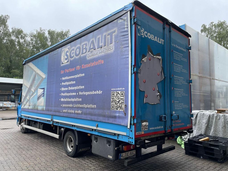 DAF LF210 FA - Skříňový nákladní auto: obrázok 4 DAF LF210 FA - Skříňový nákladní auto: obrázok 4