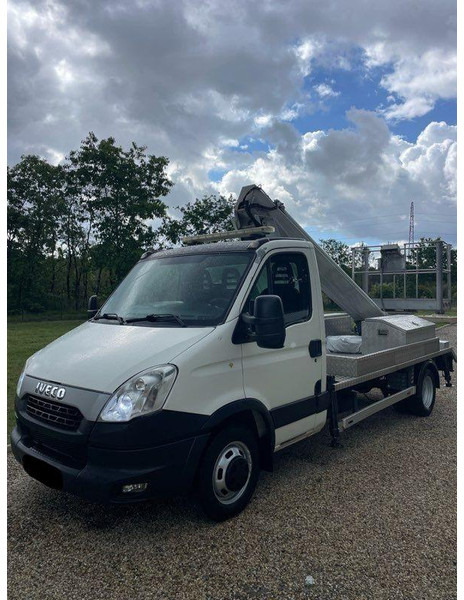 Iveco Lifting basket 16 m - Dodávka: obrázok 1 Iveco Lifting basket 16 m - Dodávka: obrázok 1