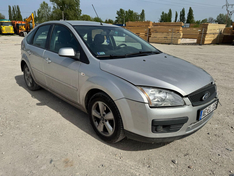 Ford Focus 1,6 i - Damaged Car - Hatchback: obrázok 2 Ford Focus 1,6 i - Damaged Car - Hatchback: obrázok 2