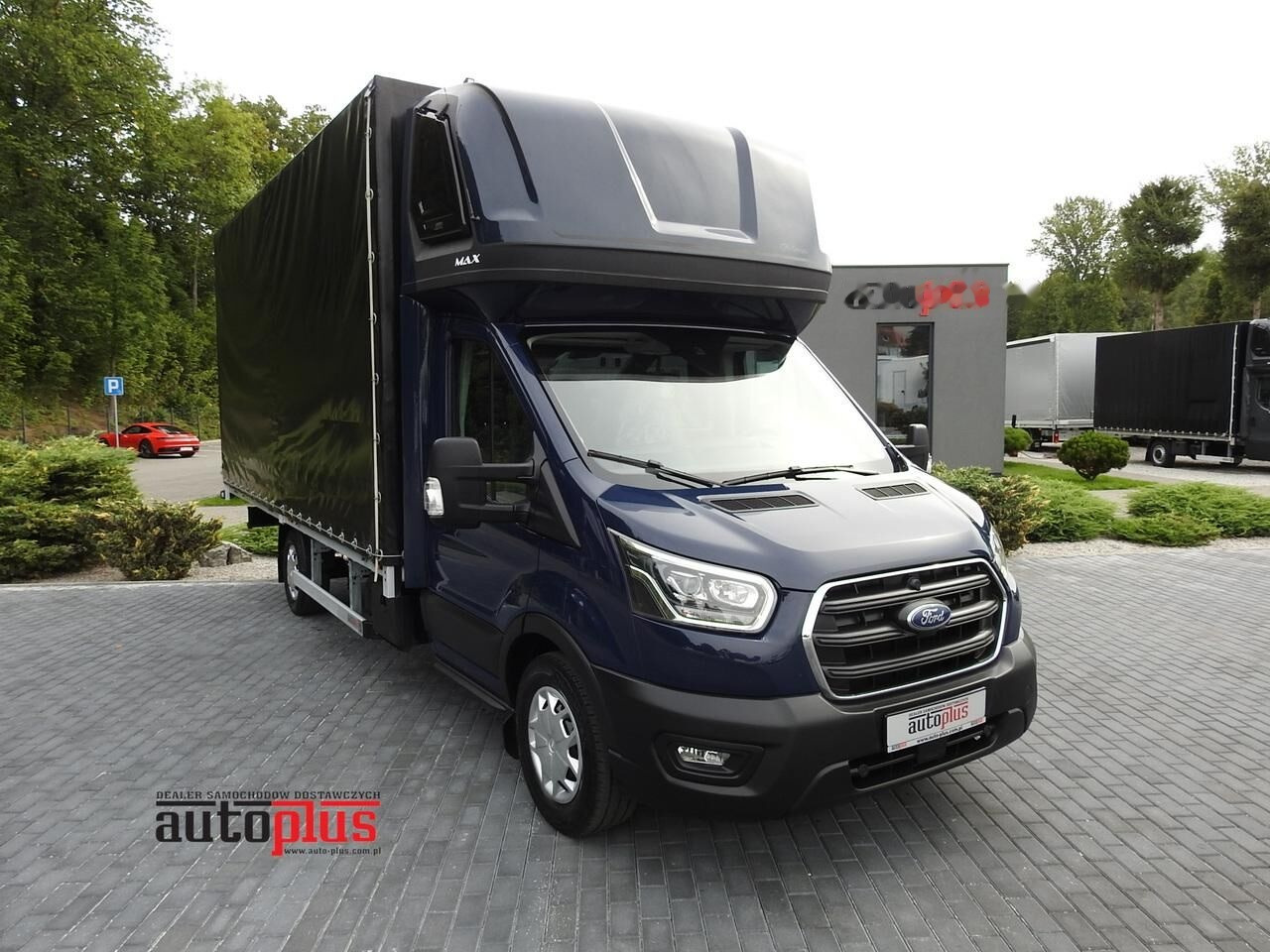 Plachtová dodávka Ford TRANSIT: obrázok 1