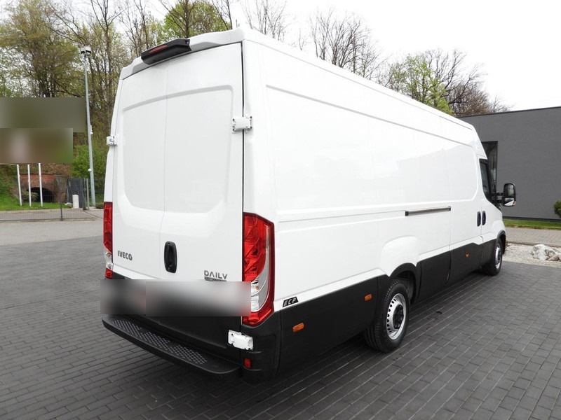 Chladiarenská dodávka Iveco DAILY 35S14 FURGON CHŁODNIA 0*C ZASILANIE 230V TEMPOMAT AUTOMAT: obrázok 14 Chladiarenská dodávka Iveco DAILY 35S14 FURGON CHŁODNIA 0*C ZASILANIE 230V TEMPOMAT AUTOMAT: obrázok 14