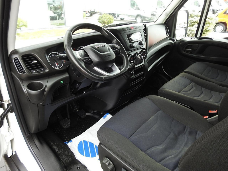 Iveco DAILY 35S18 PLANDEKA 10 PALET WEBASTO TEMPOMAT KLIMATYZACJA 18 - Plachtová dodávka: obrázok 2 Iveco DAILY 35S18 PLANDEKA 10 PALET WEBASTO TEMPOMAT KLIMATYZACJA 18 - Plachtová dodávka: obrázok 2