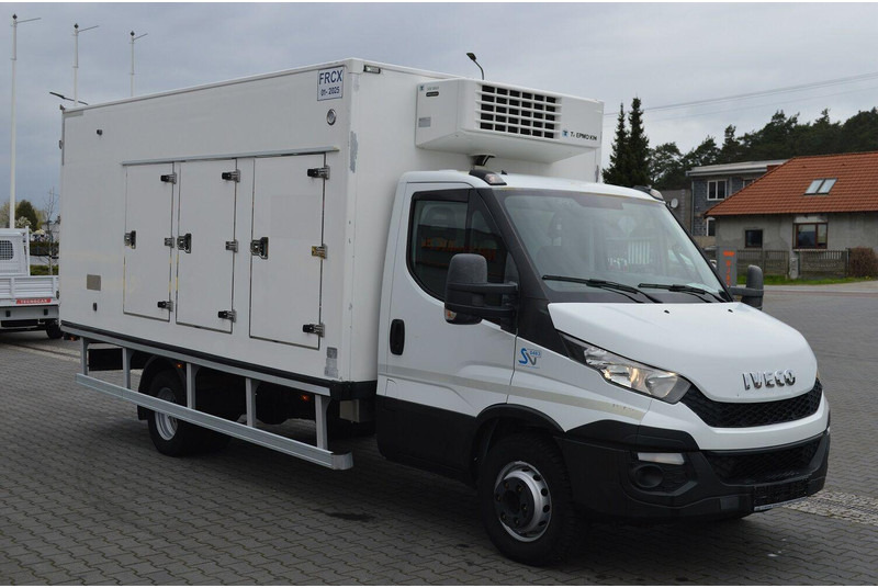 Iveco DAILY 60C15 60-150 - Pojazdná predajňa: obrázok 5 Iveco DAILY 60C15 60-150 - Pojazdná predajňa: obrázok 5