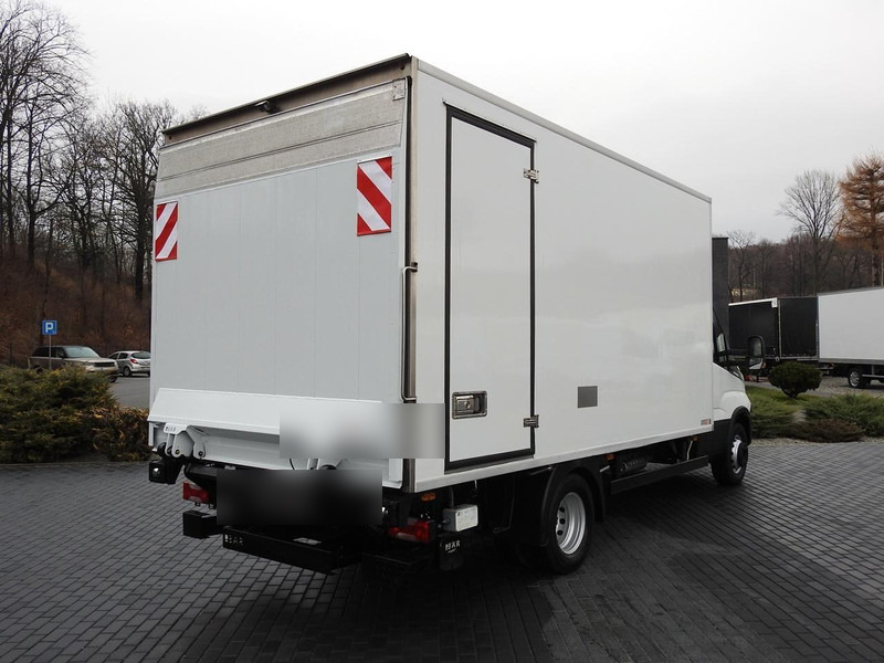 Iveco DAILY 70C17 CHŁODNIA 0*C WINDA 9 PALET ZASILANIE 230V TEMPOMAT K - Chladiarenská dodávka: obrázok 3 Iveco DAILY 70C17 CHŁODNIA 0*C WINDA 9 PALET ZASILANIE 230V TEMPOMAT K - Chladiarenská dodávka: obrázok 3