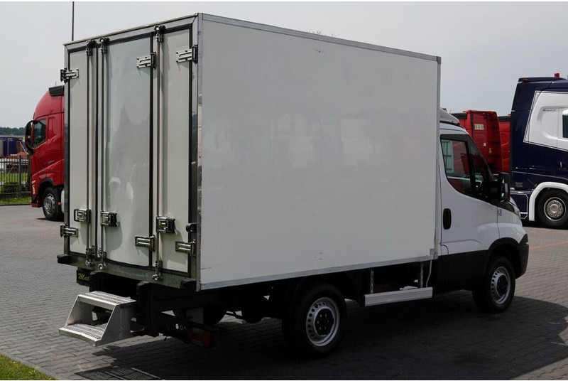 Chladiarenská dodávka Iveco DAILY  / CHŁODNIA / AGREGAT CARIER -XARIOS 200 / Sprowadzony: obrázok 6 Chladiarenská dodávka Iveco DAILY  / CHŁODNIA / AGREGAT CARIER -XARIOS 200 / Sprowadzony: obrázok 6