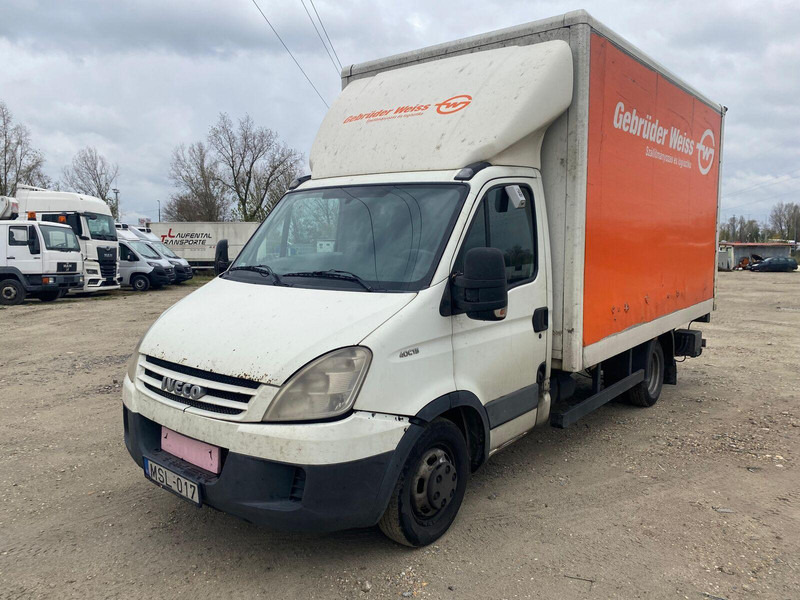 Iveco Daily 40 C 15 - Koffer + DHollandia LBW - Dodávka skriňová nadstavba: obrázok 2 Iveco Daily 40 C 15 - Koffer + DHollandia LBW - Dodávka skriňová nadstavba: obrázok 2