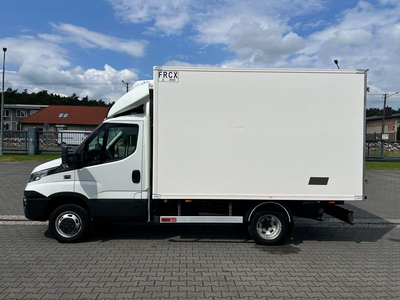Iveco Daily 50C15 Kontener Mroźnia/Chłodnia 3x Drzwi ThermoKing V 300 - Chladiarenská dodávka: obrázok 2 Iveco Daily 50C15 Kontener Mroźnia/Chłodnia 3x Drzwi ThermoKing V 300 - Chladiarenská dodávka: obrázok 2