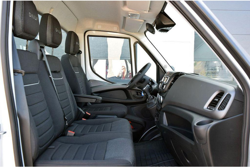 Nový Sklápač, Auto s hydraulickou rukou Iveco Daily 50C21H 3 way tipper + crane Hiab T-CLX 029: obrázok 19