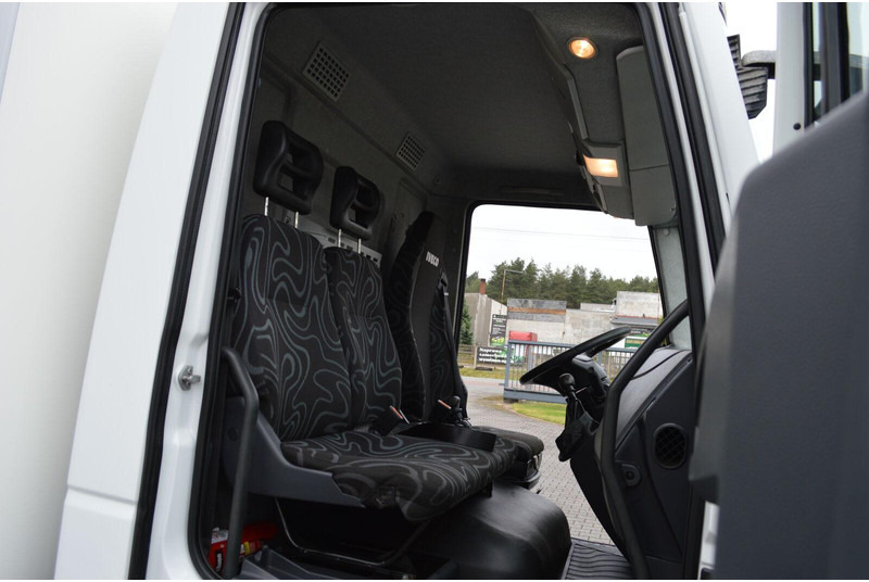 Chladirenské nákladné vozidlo Iveco EUROCARGO 120EL18 REFRIGERATOR+LIFT SIDE DOOR: obrázok 15