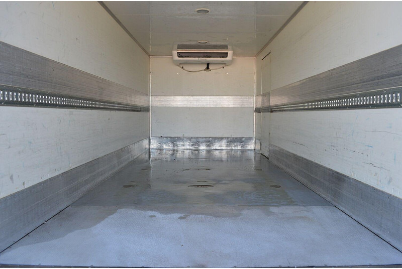 Chladirenské nákladné vozidlo Iveco EUROCARGO 120EL18 REFRIGERATOR+LIFT SIDE DOOR: obrázok 10